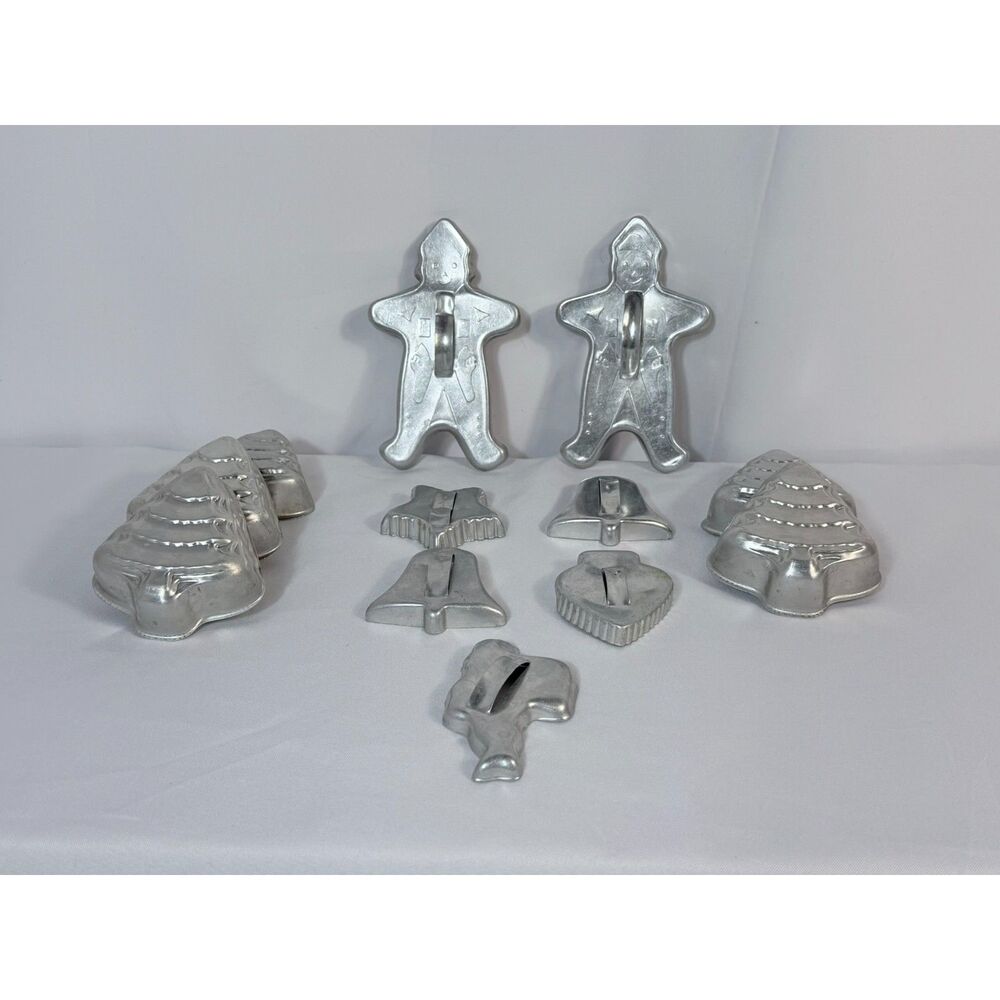 Vintage Metal Christmas Cookie Cutters Santa Gingerbread Men Lot 1960s Tin